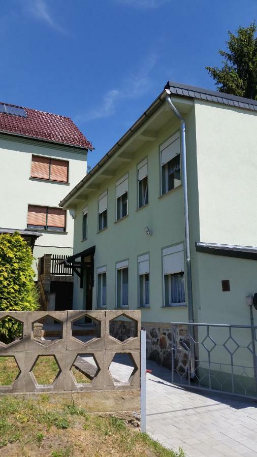 Ferienwohnung "Am Weinberg" Bad Schmiedeberg Extérieur photo