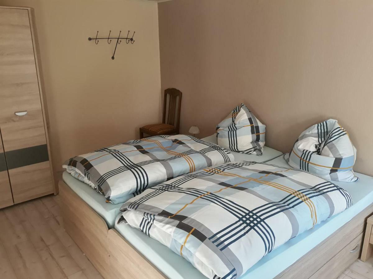 Ferienwohnung "Am Weinberg" Bad Schmiedeberg Extérieur photo
